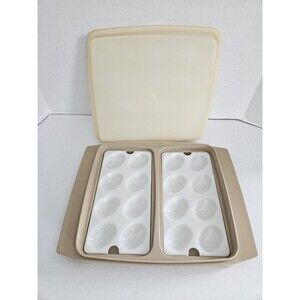Vintage Tupperware Deviled Eggs Or Vegetable Carrying Case